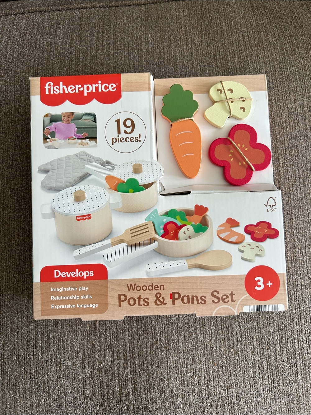 Fisher-Price Wooden Pots & Pans Playset - Red, Orange, Green, Yellow, White